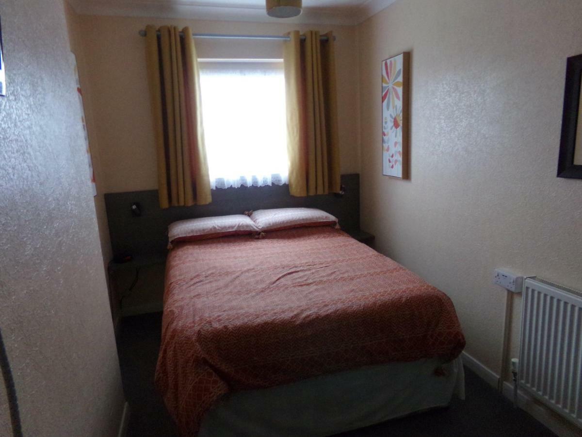 St Annes Bed & Breakfast Горад Грэйт Ярмут Екстериор снимка